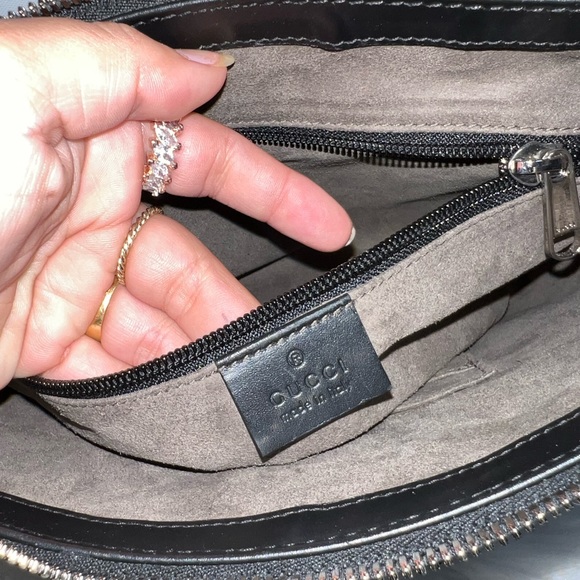Gucci Black Crossbody Bag - Picture 6 of 16